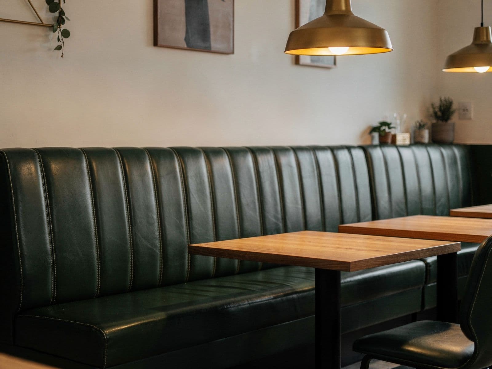 Hero image for Cafés & Restaurants