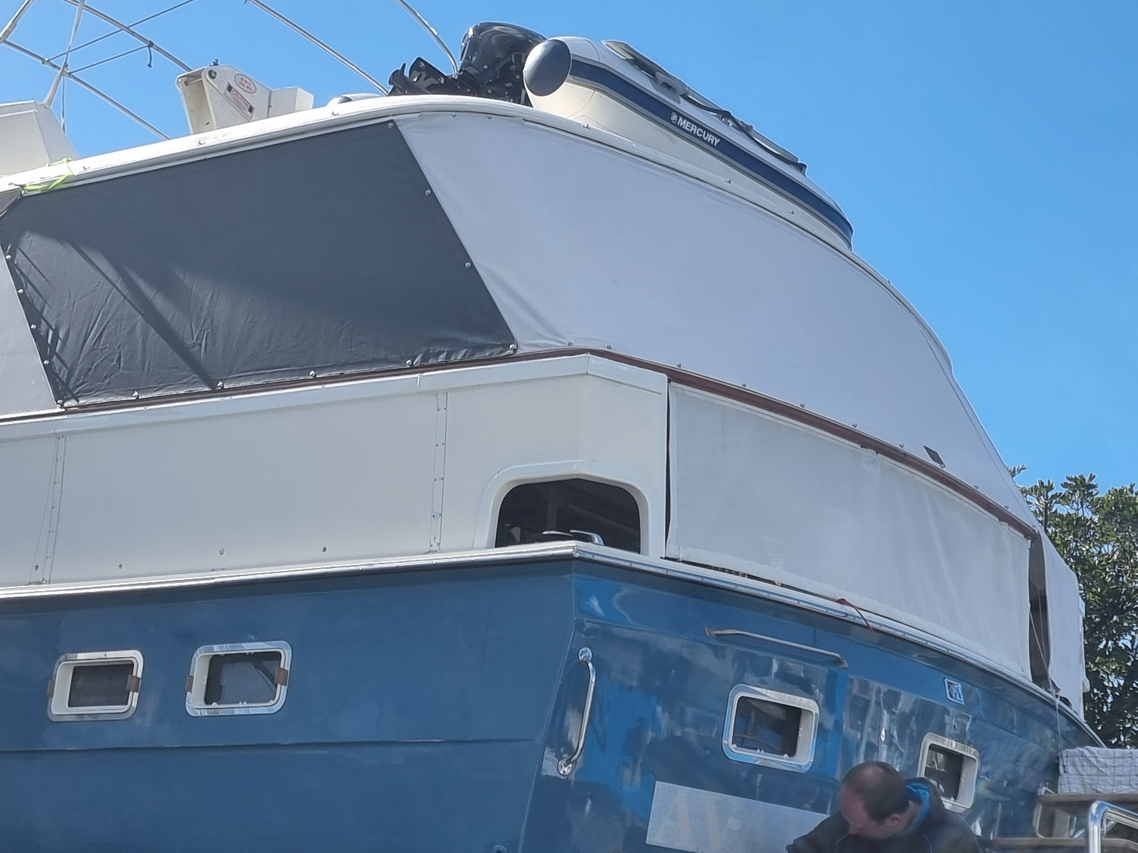 Pattern, make & fit Mesh Covers with sailtrack in Soltis Perform 92 — photo