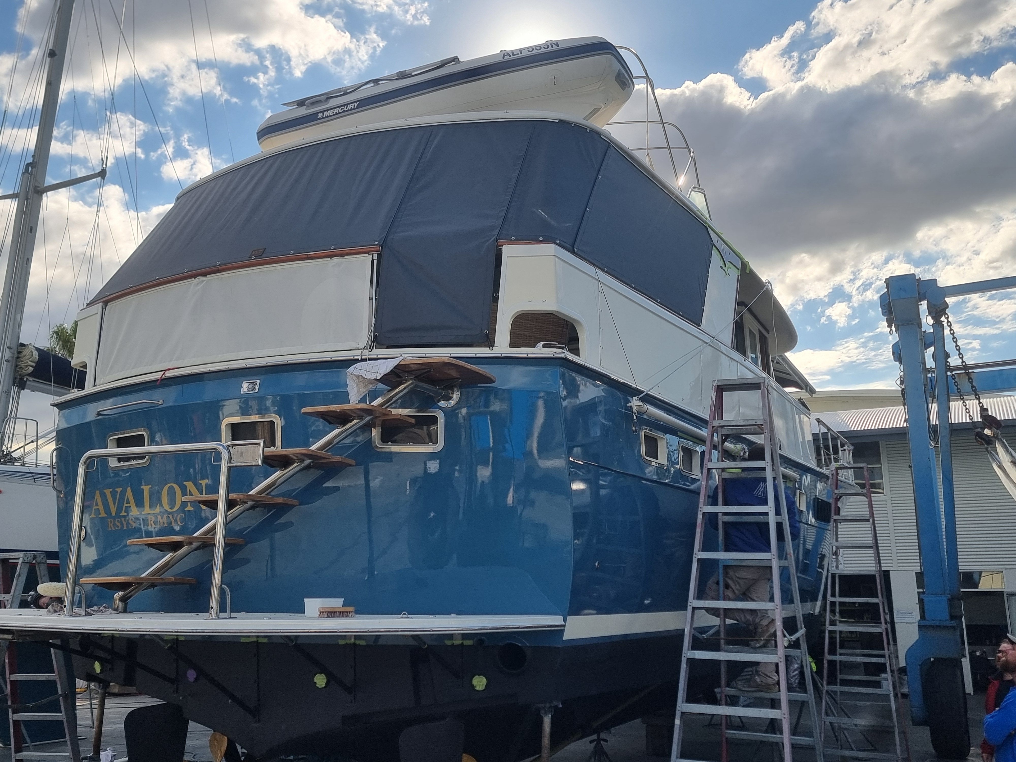 Pattern, make & fit Mesh Covers with sailtrack in Soltis Perform 92 — photo